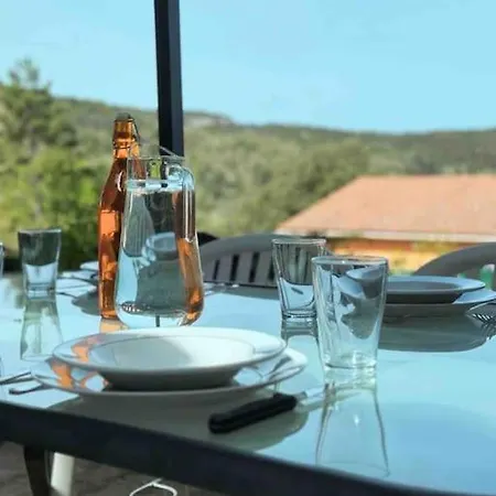 St-germain * Les Terrasses De L'ardèche * Piscine דירה